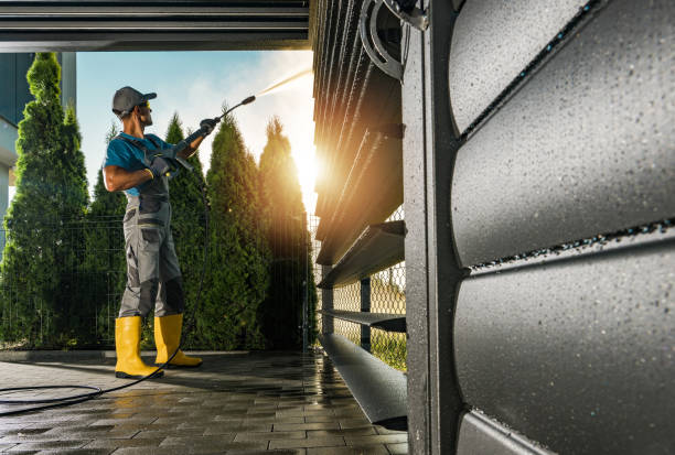 Garage Pressure Washing in Lehigh Acres, FL